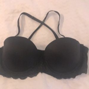 Black strap/strapless bra